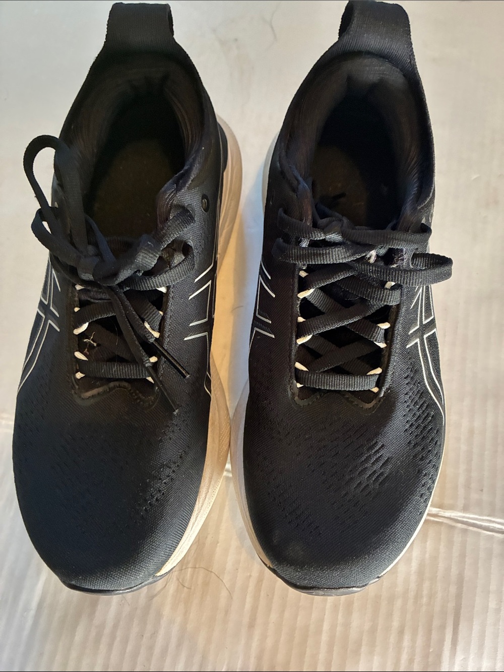 Asics Women’s Black and White Athletic Running Shoes Size 6.5